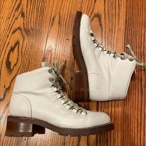 Frye Alta Hiker White Cream Boots 8